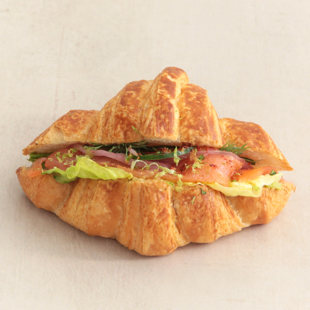 mini croissant saumon.webp