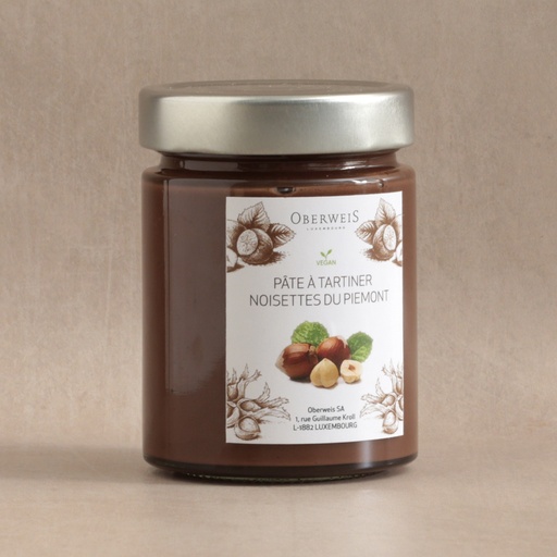 [002417*] Chocolate-hazelnut spread