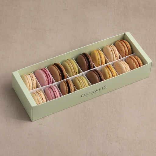 [011147*] Box of 16 macaroons