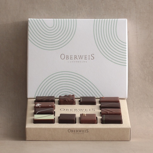 [013215*] Signature box of 12 chocolates