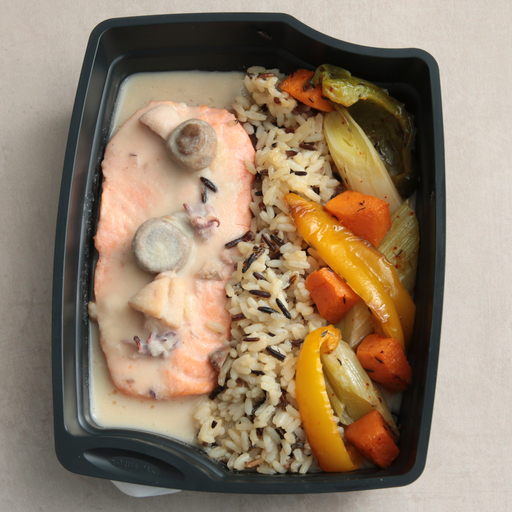 [014193*] Darne de saumon, sauce dieppoise