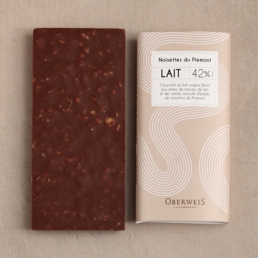 [002549*] Tablette 40g chocolat lait aux éclats de noisettes 42%